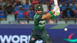 Asia cup T20 Final: ಭಾರತದ ಬೌಲರ್‌ಗಳ ಭರ್ಜರಿ ಕಂ ಬ್ಯಾಕ್‌: 146 ರನ್‌ಗಳಿಗೆ ಪಾಕ್‌  ಕಟ್ಟಿ ಹಾಕಿದ ಸೂರ್ಯ ಪಡೆ