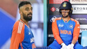 ICC Rankings: ಅಭಿಷೇಕ್‌ ಶರ್ಮಾ ಇತಿಹಾಸ: ವರುಣ್‌ ಚಕ್ರವರ್ತಿ ನಂಬರ್ 1 ಬೌಲರ್  