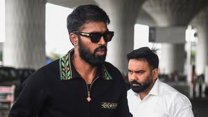 ಮುಂಬೈನಲ್ಲಿ ನಟಿ ಮಹಿಕಾ ಶರ್ಮಾ ಜೊತೆ ಕಾಣಿಸಿಕೊಂಡ ಟೀಮ್ ಇಂಡಿಯಾ ಸ್ಟಾರ್‌