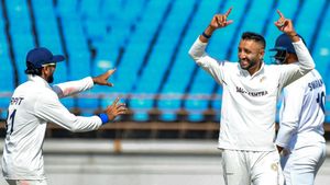 Ranji Trophy: ಜಡೇಜಾಗೆ 7 ವಿಕೆಟ್‌: ಕರ್ನಾಟಕ ಮೊದಲ ಇನಿಂಗ್ಸ್‌ನಲ್ಲಿ 372ರನ್‌ಗೆ ಆಲೌಟ್ 