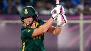 IND vs SA: ದಕ್ಷಿಣ ಆಫ್ರಿಕಾಕ್ಕೆ 3 ವಿಕೆಟ್ ಜಯ: ಹರ್ಮನ್‌ ಪಡೆಗೆ ಮೊದಲ ಸೋಲು 