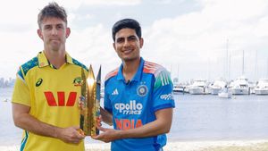 IND vs AUS: ಟಾಸ್ ಗೆದ್ದ ಆಸ್ಟ್ರೇಲಿಯಾ ಬ್ಯಾಟಿಂಗ್ ಆಯ್ಕೆ: 2 ಕನ್ನಡಿಗರಿಗೆ ಅವಕಾಶ