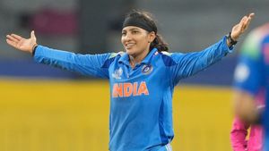 2 ವಿಕೆಟ್‌ ಪಡೆದು ದಾಖಲೆ ಬರೆದ ಸ್ನೇಹಾ ರಾಣಾ