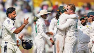 Kolkata Test: ತವರಿನಲ್ಲಿ ಗಿಲ್‌ ಪಡೆಗೆ 30 ರನ್‌ ಸೋಲು: ಚಾಂಪಿಯನ್ ಆಟ ಆಡಿದ ದ.ಆಫ್ರಿಕಾ 