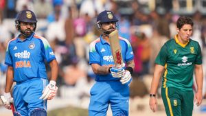 ವಿರಾಟ್ ಕೊಹ್ಲಿ 135: ದಕ್ಷಿಣ ಆಫ್ರಿಕಾಕ್ಕೆ 350 ರನ್‌ ಗುರಿ ನೀಡಿದ ಭಾರತ 