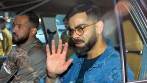 ಧೋನಿ ಮನೆಗೆ ಭೇಟಿ ನೀಡಿದ ವಿರಾಟ್‌ ಕೊಹ್ಲಿ