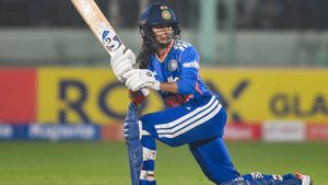 INDW vs SLW: ಭಾರತಕ್ಕೆ 8 ವಿಕೆಟ್‌ ಜಯ