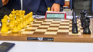 FIDE ಶ್ರೇಯಾಂಕಿತ ಆಟಗಾರನಿಗೆ ಸೋಲಿನ ರುಚಿ ತೋರಿಸಿದ ಭಾರತದ 3 ವರ್ಷದ ಸರ್ವಜ್ಞ