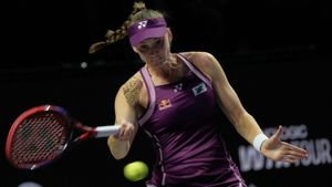 Australian Open: ಸಬಲೆಂಕಾ ಮಣಿಸಿದ ಎಲೆನಾ ಚಾಂಪಿಯನ್‌ 