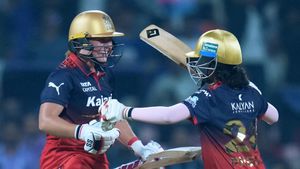 ಸೋಲುವ ಪಂದ್ಯವನ್ನು ಗೆಲ್ಲಿಸಿದ RCB ತಂಡದ ನಾಡಿನ್ ಡಿ ಕ್ಲರ್ಕ್ ಯಾರು? 