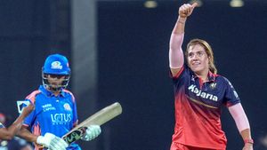 ಟಾಸ್‌ ಗೆದ್ದ RCB ಬೌಲಿಂಗ್ ಆಯ್ಕೆ: ತಂಡದಲ್ಲಿ ಇಲ್ಲ ಬದಲಾವಣೆ 