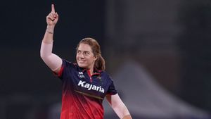 WPL 2026: ನಾಡಿನ್ ಡಿ ಕ್ಲರ್ಕ್ ಮಿಂಚಿನ ದಾಳಿ: ಆರ್‌ಸಿಬಿಗೆ 144 ರನ್‌ ಟಾರ್ಗೆಟ್‌ ನೀಡಿದ ಯುಪಿ 