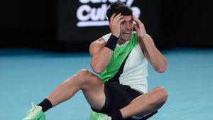 Australian Open: ಜೋಕೊ ಮಣಿಸಿದ ಅಲ್ಕರಾಜ್‌ಗೆ ಪ್ರಶಸ್ತಿ