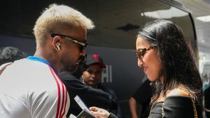 Hardik Pandya: ಹಾರ್ದಿಕ್ ಪಾಂಡ್ಯ ಪ್ರೇಯಸಿ ಮಹಿಕಾ ಶರ್ಮಾ ಜೊತೆ ವಿಮಾನದಲ್ಲಿ ಚೆನ್ನೈಗೆ ಪ್ರಯಾಣ 