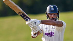 ರಣಜಿ ಟ್ರೋಫಿ ಕ್ವಾರ್ಟರ್ ಫೈನಲ್‌: ಕರ್ನಾಟಕ, ಮುಂಬೈ ತಂಡ ಪ್ರಕಟ 