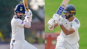 Ranji Trophy Semifinal: ರಾಹುಲ್‌, ದೇವದತ್ ಭರ್ಜರಿ ಶತಕ; ಬೃಹತ್ ಮೊತ್ತದತ್ತ ಕರ್ನಾಟಕ