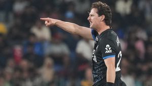 ಟಿ20 ವಿಶ್ವಕಪ್‌ ಮಹತ್ವದ ಸಮಯದಲ್ಲಿ ನ್ಯೂಜಿಲೆಂಡ್‌ ತಂಡಕ್ಕೆ ಪೆಟ್ಟು: ತವರಿಗೆ ಮರಳಿದ ಮ್ಯಾಟ್ ಹೆನ್ರಿ 