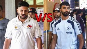 Ranji Trophy: ಕ್ವಾರ್ಟರ್‌ ಫೈನಲ್‌ನಲ್ಲಿ ನಾಳೆ ಕರ್ನಾಟಕ, ಮುಂಬೈ ಸೆಣಸಾಟ