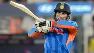 ದಕ್ಷಿಣ ಆಫ್ರಿಕಾ ವಿರುದ್ಧ 4 ರನ್‌ ಬಾರಿಸುತ್ತಲೇ ತಿಲಕ್‌ ದಾಖಲೆ