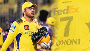 ಧೋನಿ ಐಕಾನಿಕ್ ಜೆರ್ಸಿ ನಂಬರ್ 7 ಬದಲಾಗಲು ಸಂಖ್ಯಾ ಶಾಸ್ತ್ರ ಕಾರಣವೇ