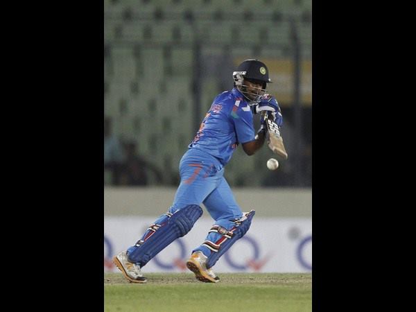 ಅಂಬಟಿ ರಾಯುಡು ಆಟದ ಭಂಗಿ