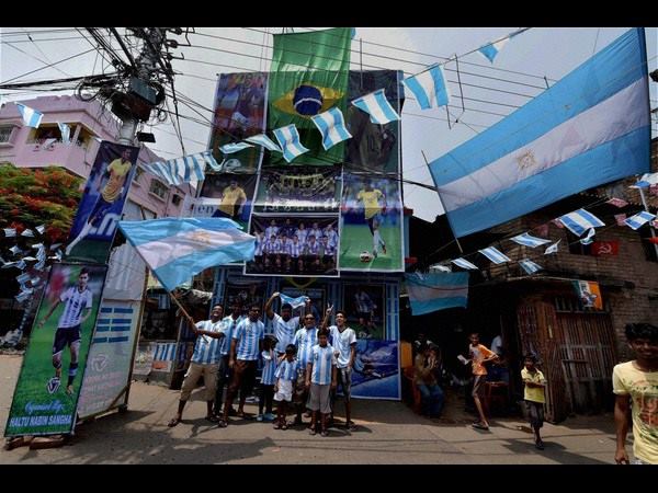 ಫೀಫಾ ನಿಯಮದ ಪ್ರಕಾರವೇ ಸಾಗಿದರೆ