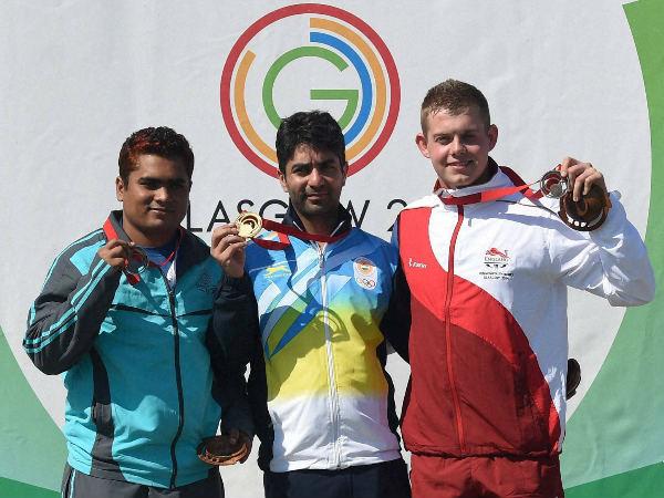 ಪೋಡಿಯಂನಲ್ಲಿ ಬಿಂದ್ರಾ