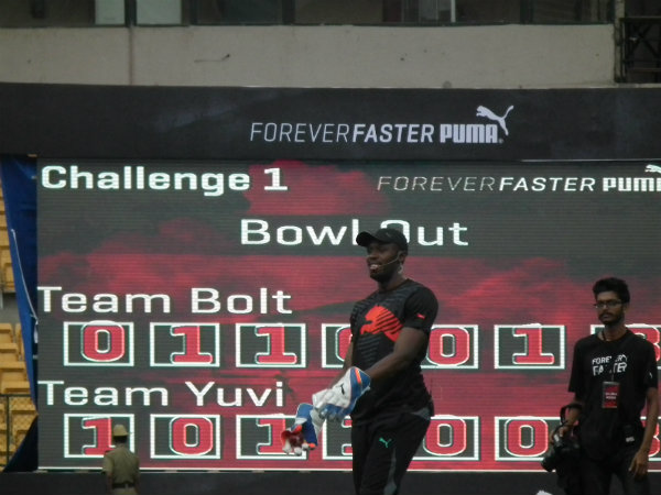 ಬೌಲ್ ಔಟ್ ಮೂಲಕ ಪಂದ್ಯ ಶುರು