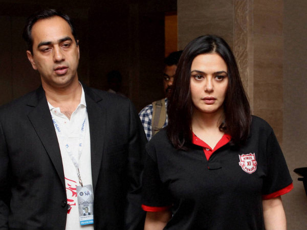 Kings XI Punjab (23, 7 overseas)