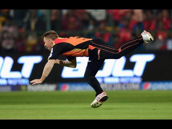 ಡೇವಿಡ್ ವಾರ್ನರ್ ಅದ್ಭುತ ಕ್ಯಾಚ್