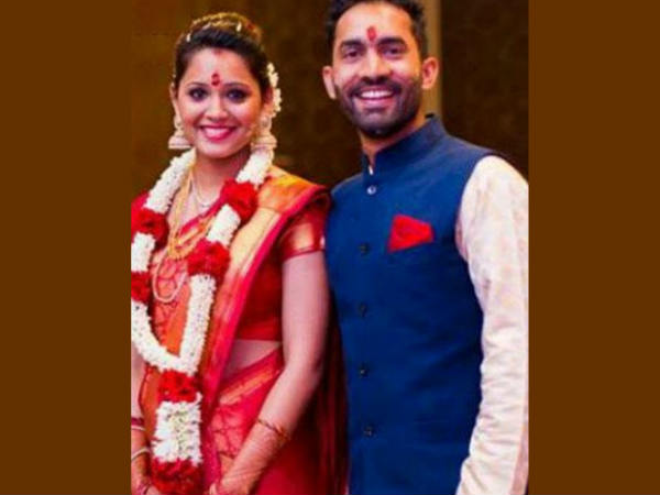 ಹಿಂದೂ ಸಂಪ್ರದಾಯದಂತೆ ಮದುವೆ