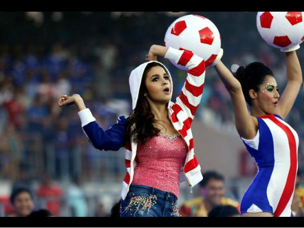 ಆಲಿಯಾ ಭಟ್ ನೃತ್ಯ ಭಂಗಿ