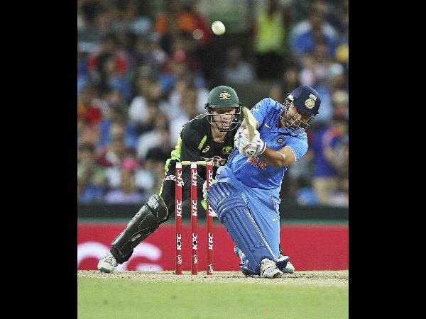 ರೈನಾ ಆರ್ಭಟ