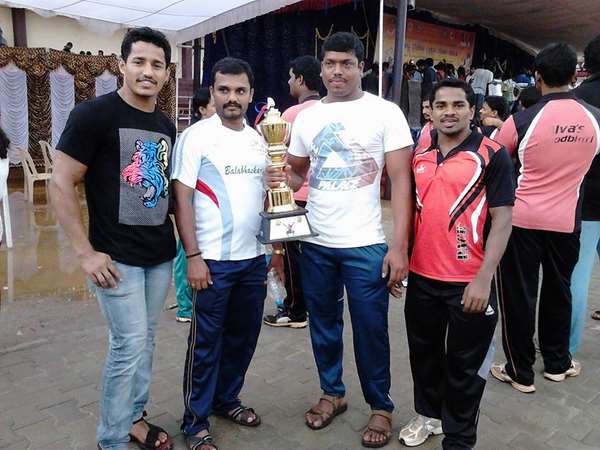 ಫಿಸಿಕಲ್ ಡೈರೆಕ್ಟರ್ ರಮೇಶ್ ನೆರವಾದರು