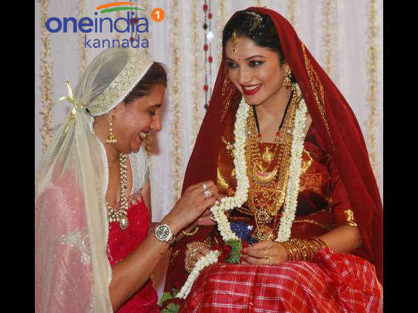 ಮಾರಿಷಸ್ ನಲ್ಲಿ ನಿಶ್ಚಿತಾರ್ಥವಾಗಿತ್ತು