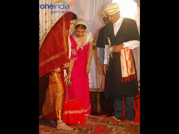 ಕೊಡವ ದಿರಿಸಿನಲ್ಲಿ ಮಿಂಚಿದ ಶೀತಲ್