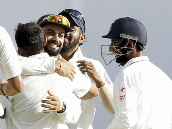 ಮೊದಲ ಇನ್ನಿಂಗ್ಸ್ ನಲ್ಲಿ ಮಿಶ್ರಾ, ಶಮಿ ಮಿಂಚಿಂಗ್