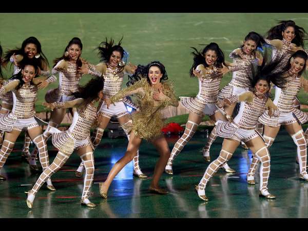 ಆ್ಯಮಿ ಜಾಕ್ಸನ್ ನೃತ್ಯದ ಸೊಬಗು 