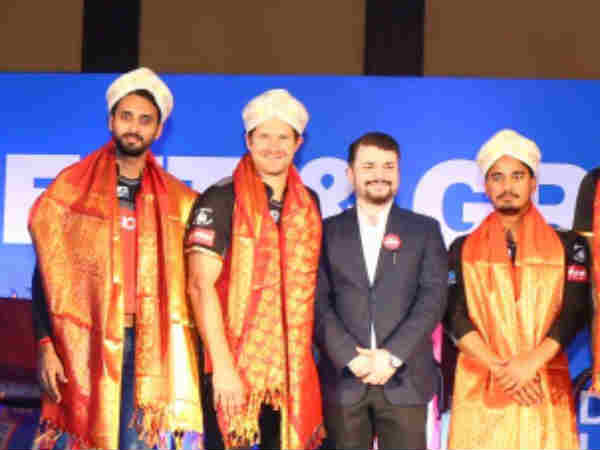 ಸ್ಟಾರ್ ಗಳೊಂದಿಗೆ ಸುಂದರ ಸಂಜೆ