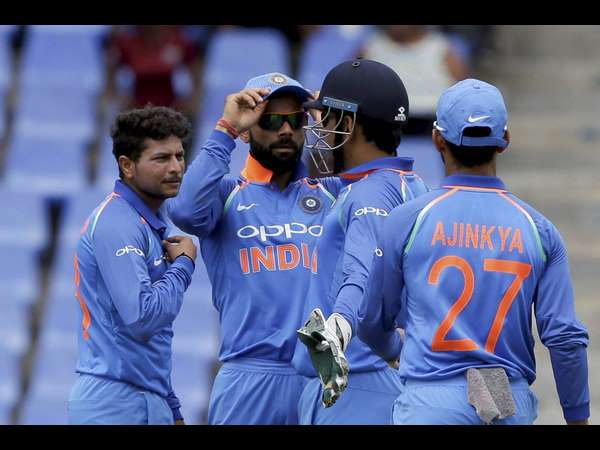 ಧೋನಿ, ರಹಾನೆ ಅರ್ಧಶತಕದ ಜತೆಯಾಟ 