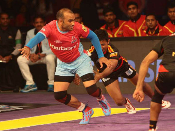 3. ಜಸ್ವೀರ್ ಸಿಂಗ್ (ಜೈಪುರ್ ಪಿಂಕ್ ಪ್ಯಾಂಥರ್ಸ್)