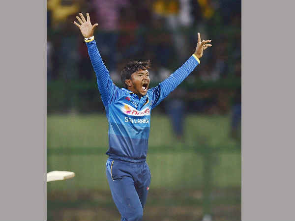 ಲಂಕಾ ಬೌಲಿಗನ ವಿಶೇಷ ಸಾಧನೆ