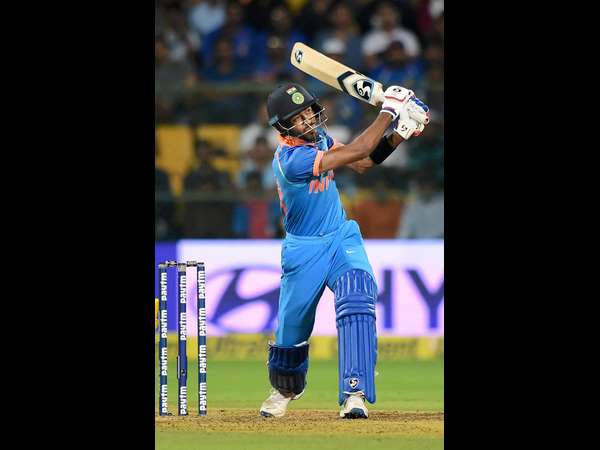 ಹಾರ್ದಿಕ್ ಪಾಂಡ್ಯ ಸಿಕ್ಸರ್ ದಾಖಲೆ