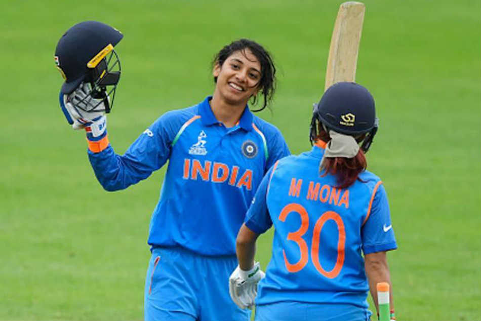 Indian women cricket team gave 214 target to S.Africa team
