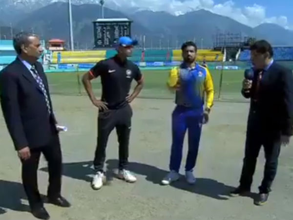 Karnataka team won the toss and choose to bat Karnataka team won the toss and choose to bat