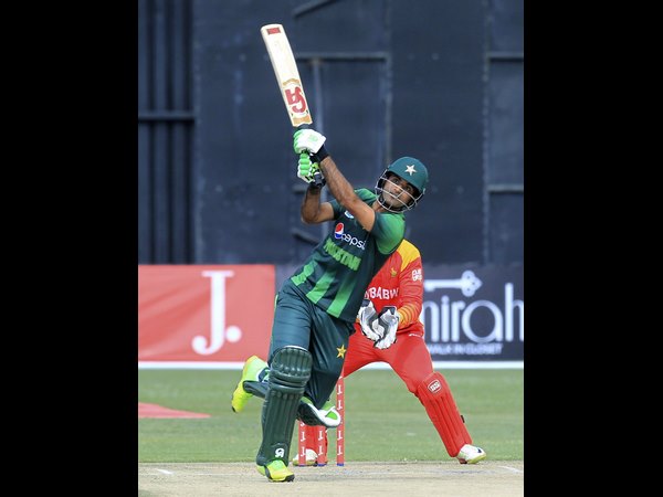 ಮುಂದಿನ ಓವರ್‌ನಲ್ಲಿ ಸರಿಹೋದ ಫಕ್ಹಾರ್‌ 