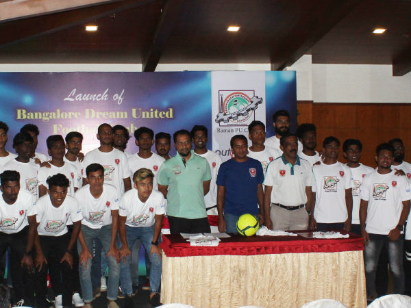 ತಂಡ ಕಟ್ಟುವಲ್ಲಿ ತಂಡವೇ ಶ್ರಮ ತಂಡ ಕಟ್ಟುವಲ್ಲಿ ತಂಡವೇ ಶ್ರಮ