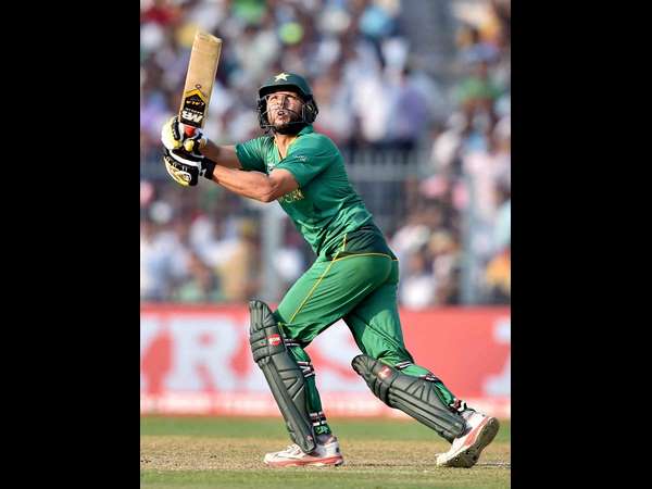 ಹಿಟ್‌ಮ್ಯಾನ್ ಸಿಕ್ಸರ್ ಸಂಭ್ರಮ