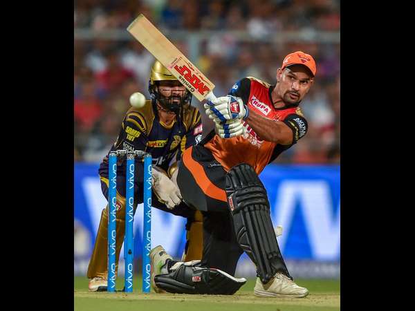 ಧವನ್ ಅಸಮಾಧಾನ