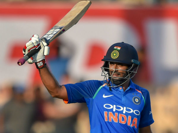 #4 ಬ್ಯಾಟ್ಸ್‌ಮನ್ ಶತಕ